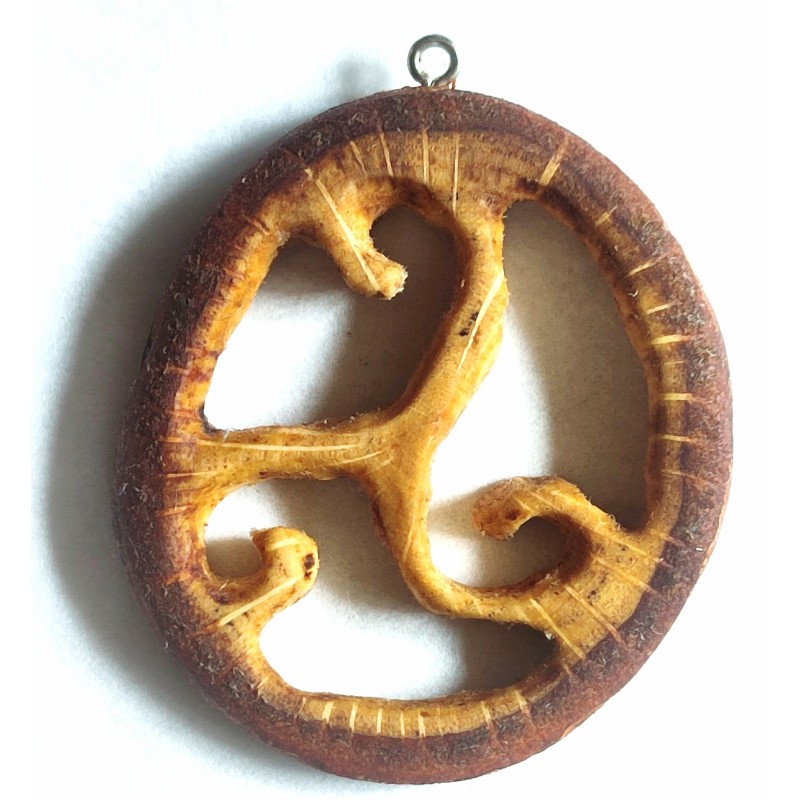 Pendentif Triskell en Chêne d'Ardèche